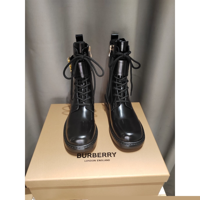 B**rry boots